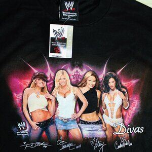 WWE Divas tee shirt Trish Stratus Torrie Wilson Candice Michelle Stacy Keibler